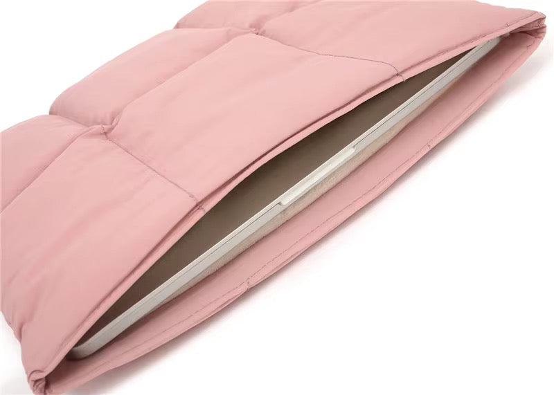 Mia™ - Puffer Laptop Sleeve
